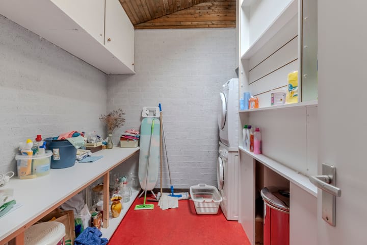 Photo 21 of Bredaseweg 323-B