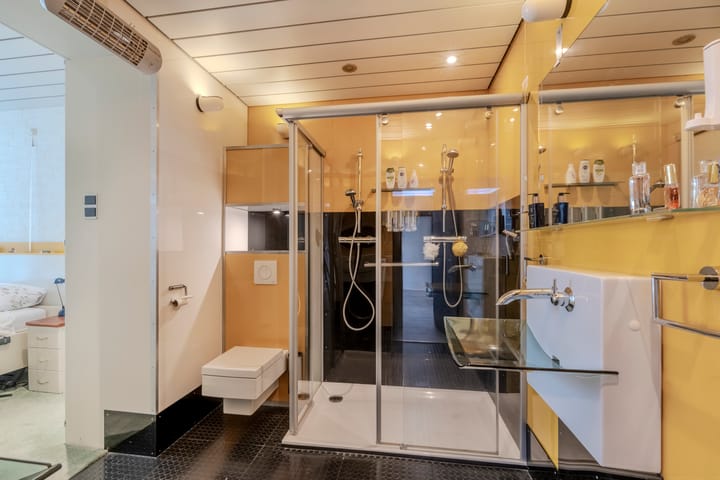 Photo 23 of Bredaseweg 323-B