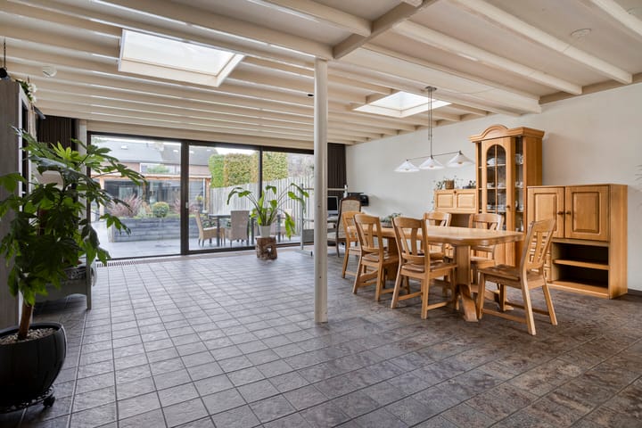 Foto 11 van van Goenstraat 9