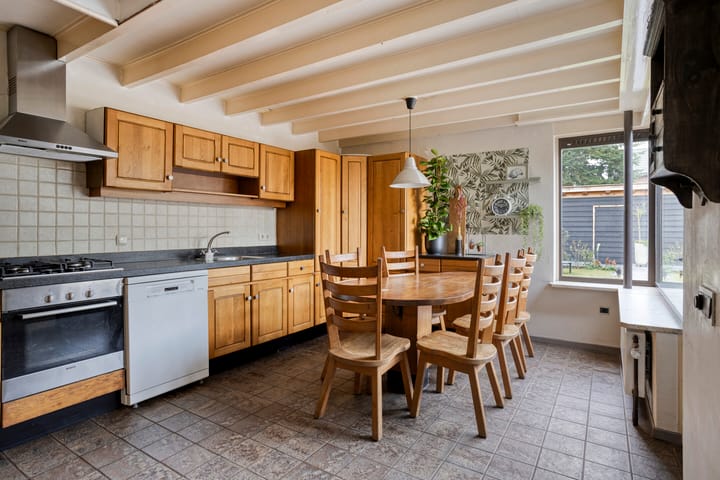 Foto 17 van van Goenstraat 9