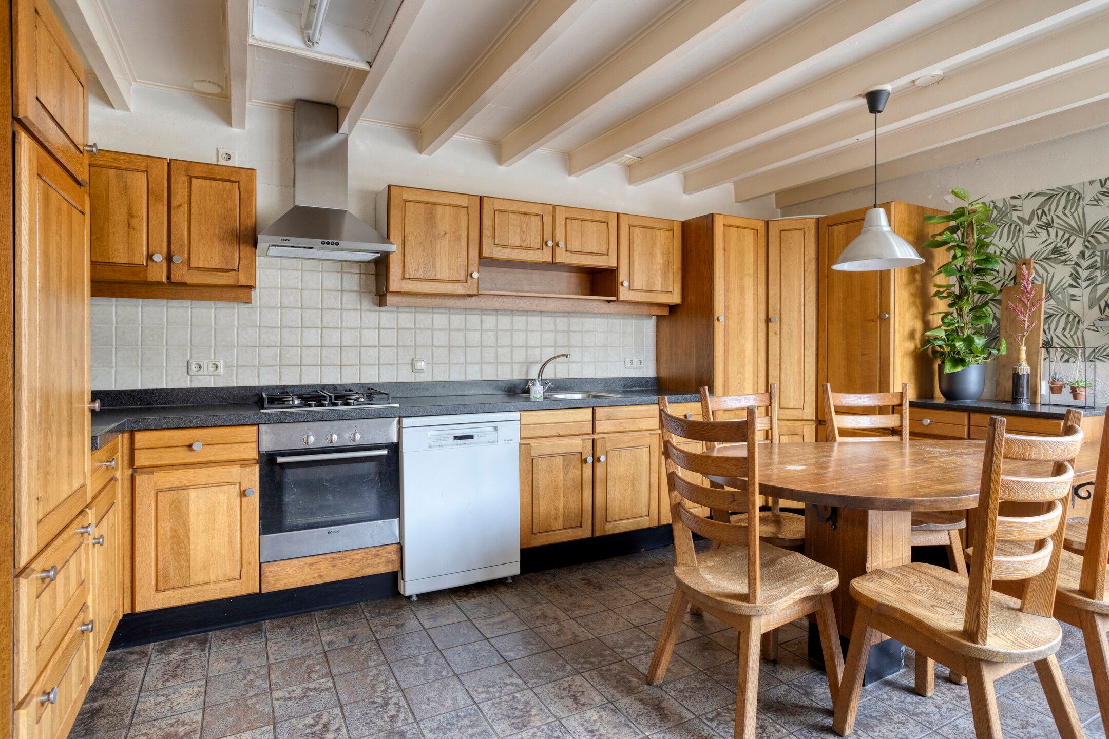 Photo 18 of van Goenstraat 9