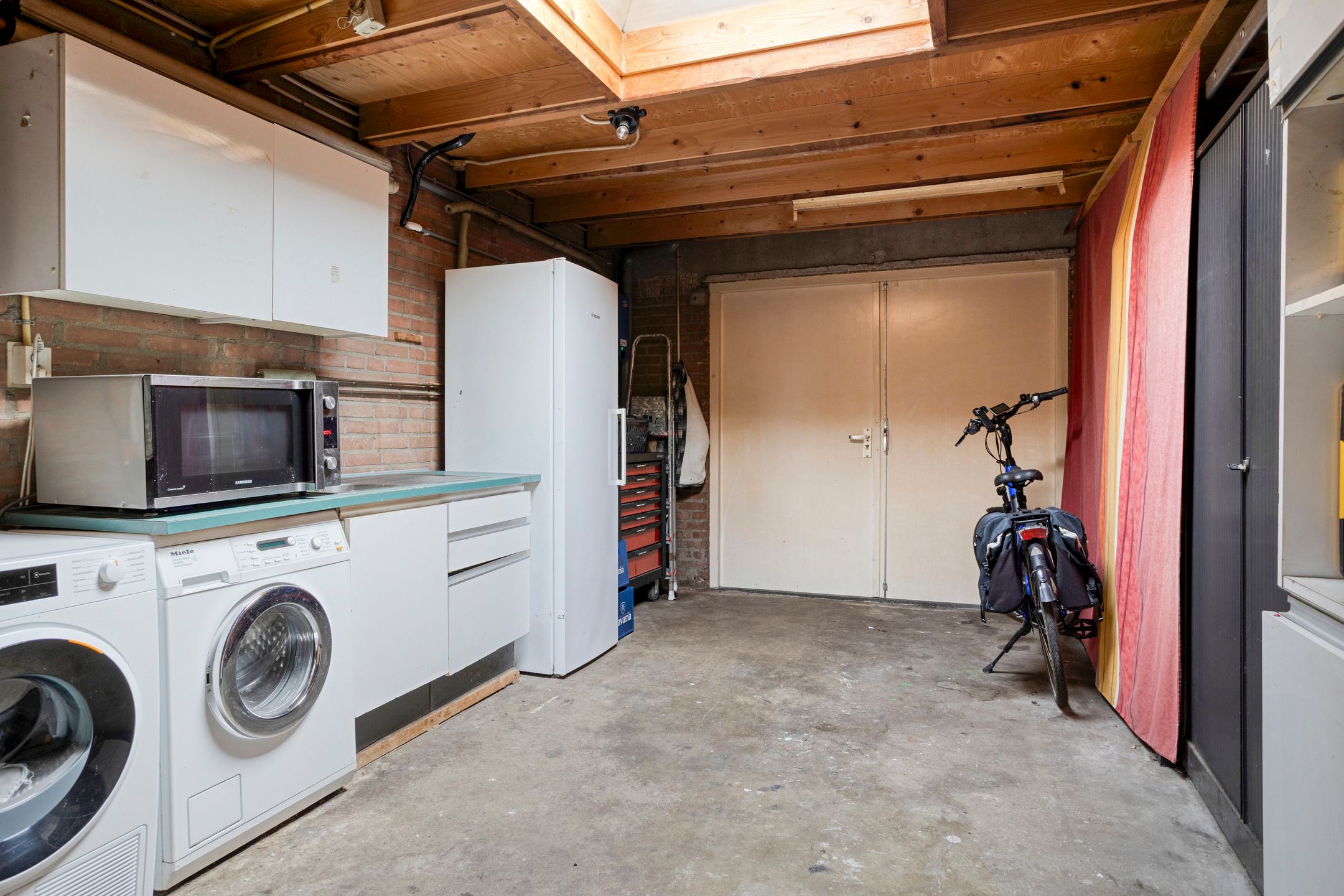 Photo 21 of van Goenstraat 9