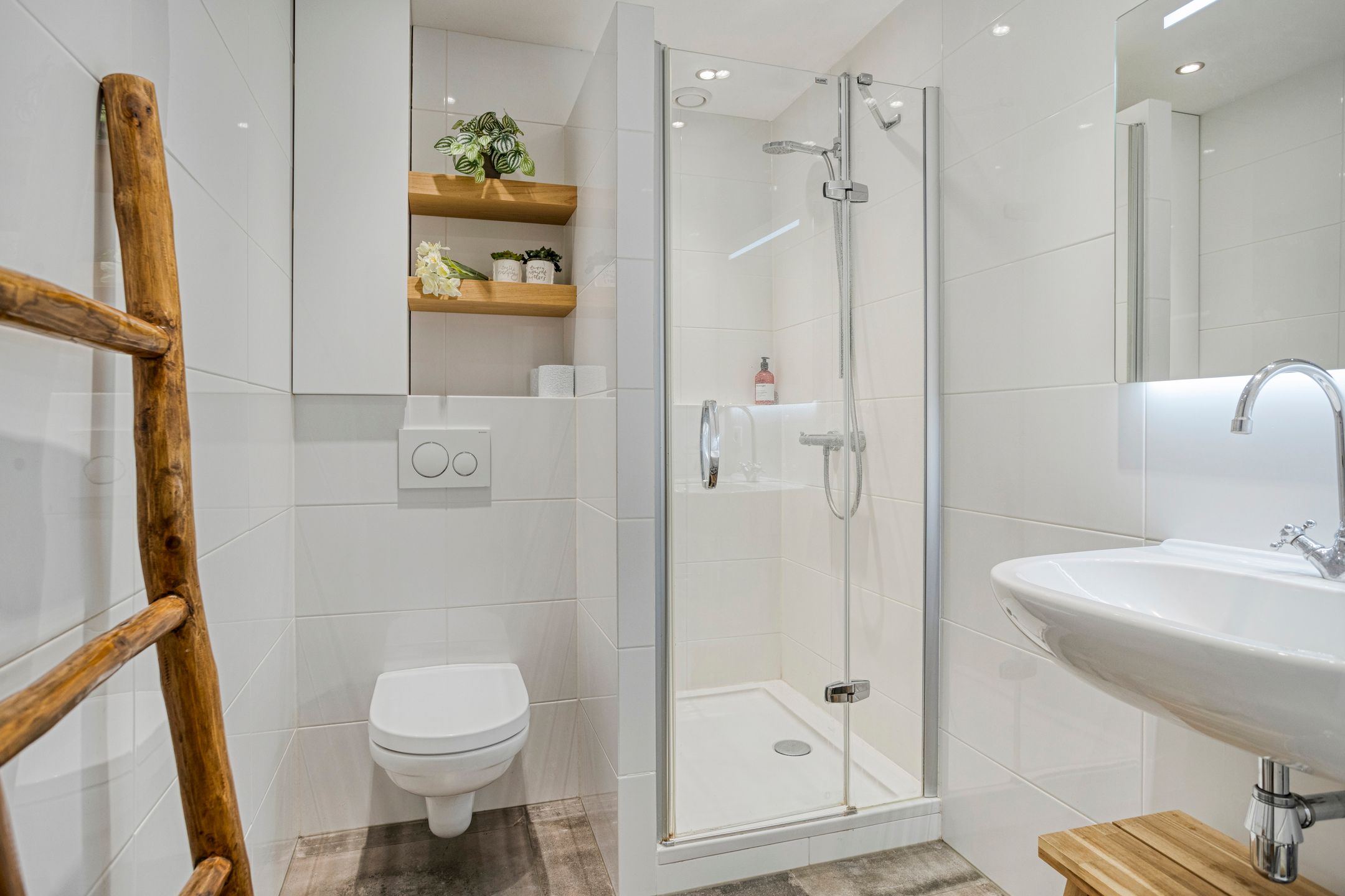 Photo 24 of van Goenstraat 9