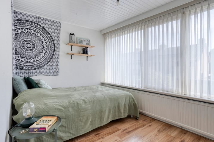 Foto 26 van van Goenstraat 9