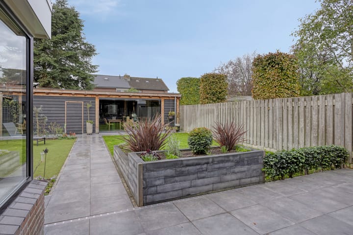 Foto 33 van van Goenstraat 9