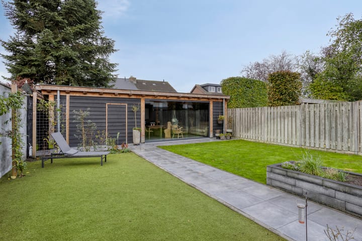 Foto 36 van van Goenstraat 9