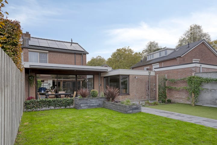 Foto 37 van van Goenstraat 9