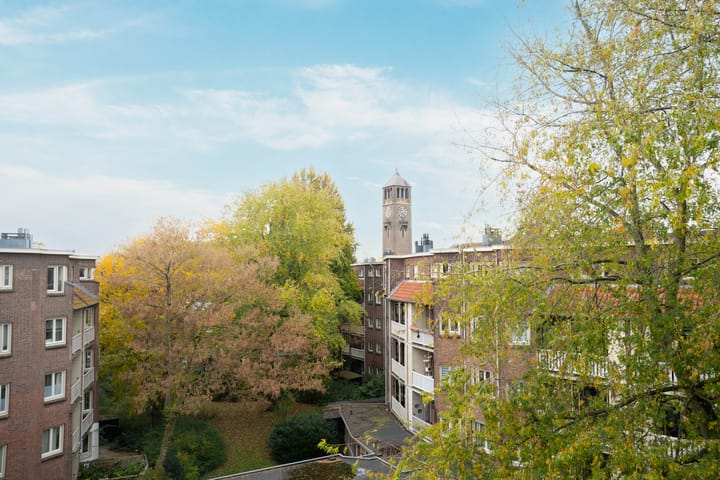 Foto 15 van Bertelmanstraat 10-2