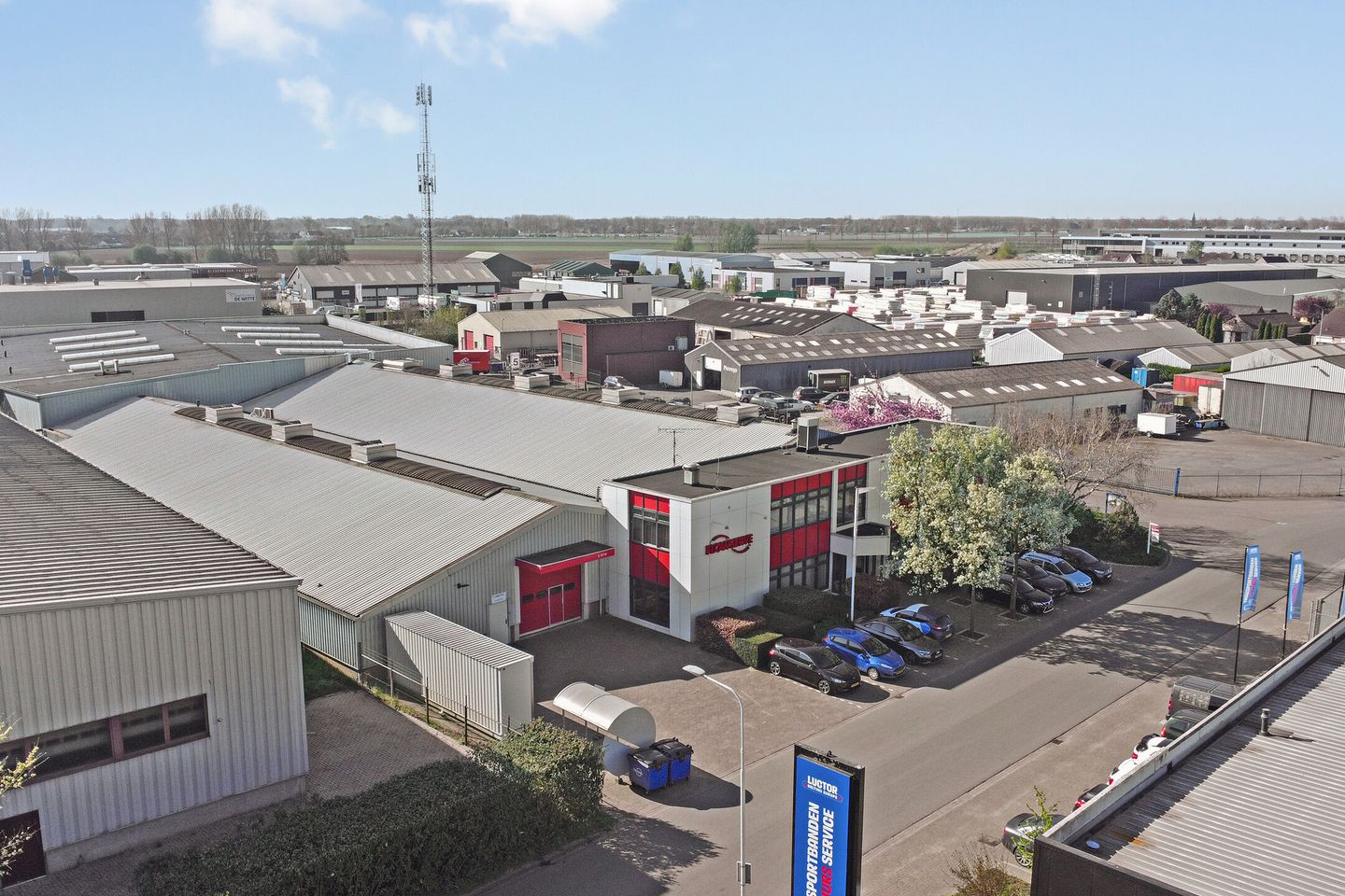 Bekijk foto 3 van Afrikaweg 1