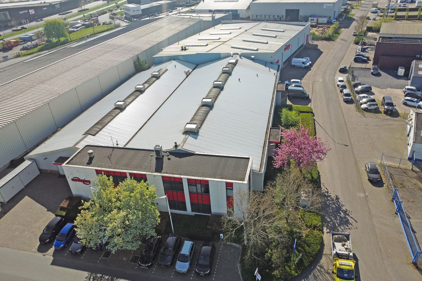 Bekijk foto 4 van Afrikaweg 1