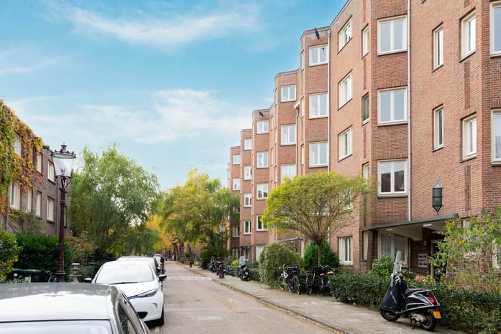 Foto 36 van Bertelmanstraat 10-2