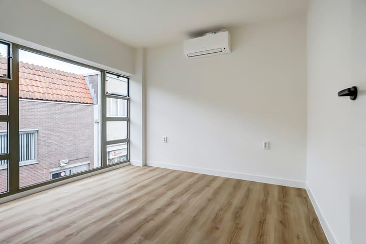 Photo 12 of Wijngaardstraat 20-B