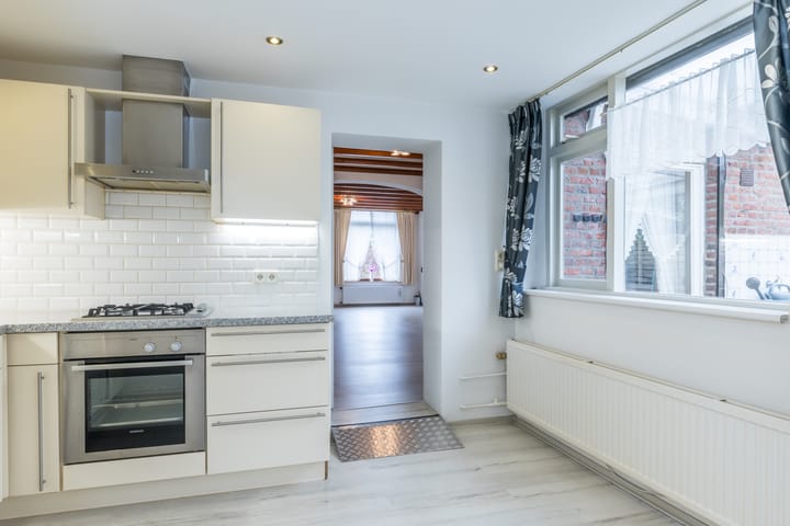 Photo 14 of Servatiusstraat 15