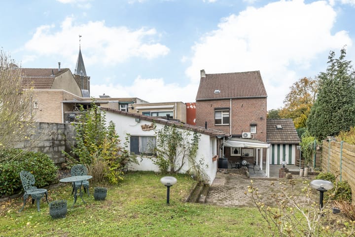 Photo 39 of Servatiusstraat 15