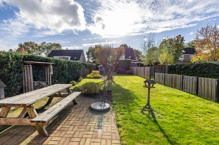 Photo 3 of Bonnen 12-D