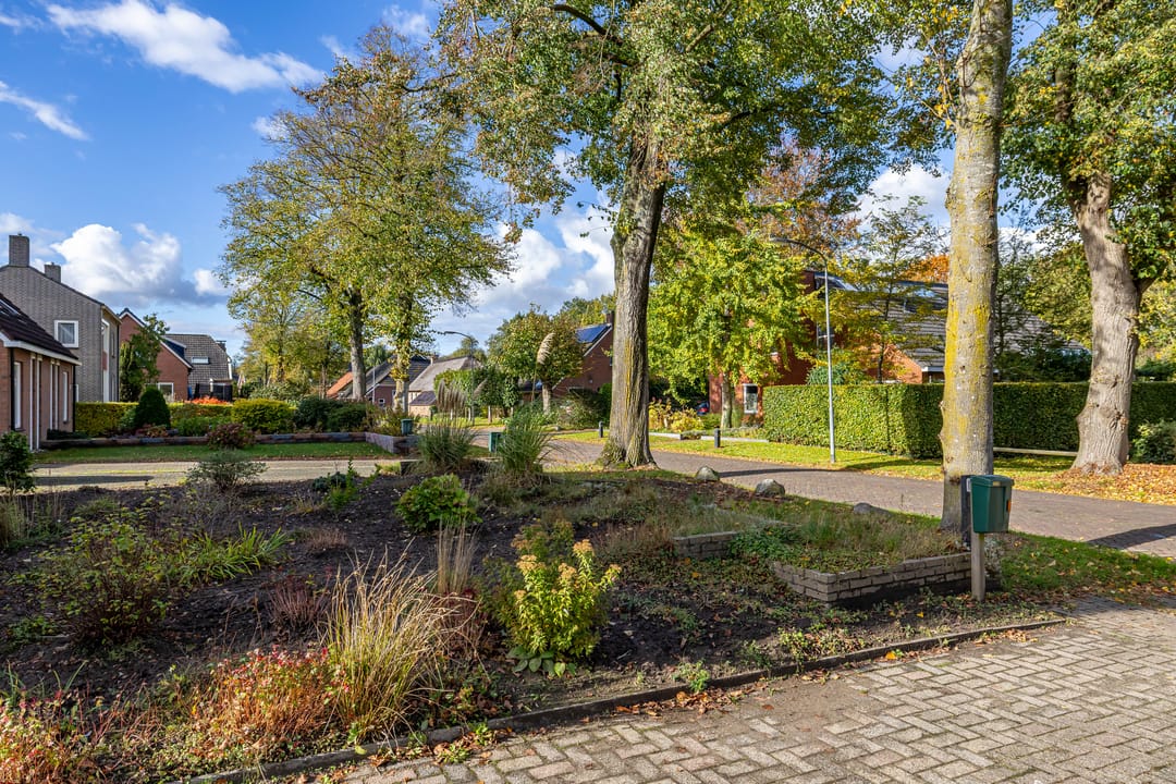 Photo 43 of Bonnen 12-D