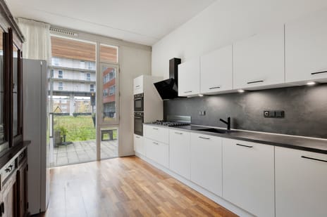 Martini van Geffenstraat 118 secondary image