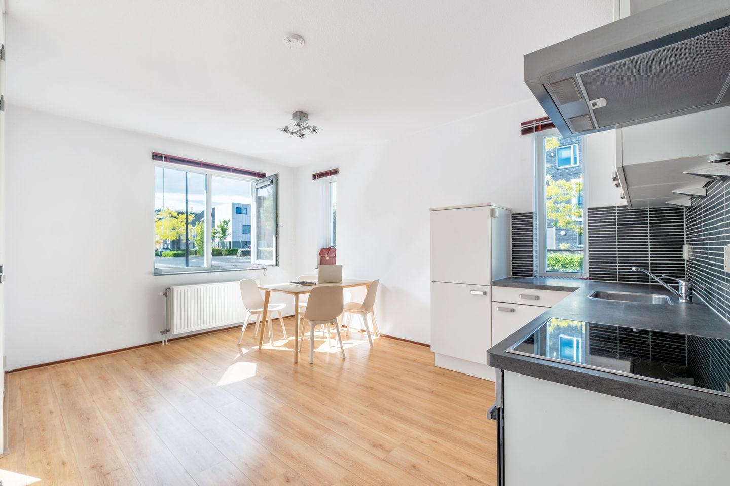 Foto 5 van Emanzana 3