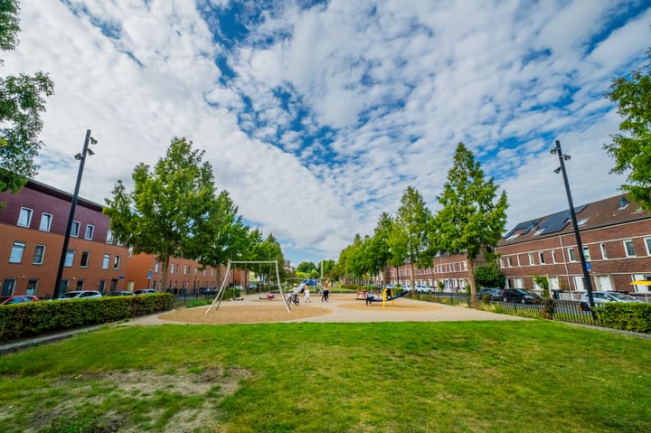 Photo 26 of Emanzana 3