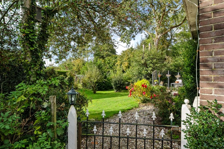 Photo 42 of Aengwirderweg 349