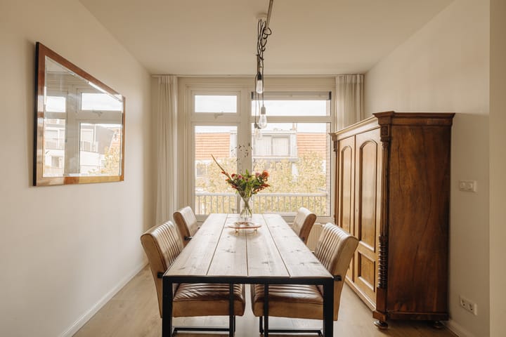 Photo 5 of Van Tuyll van Serooskerkenweg 28-3