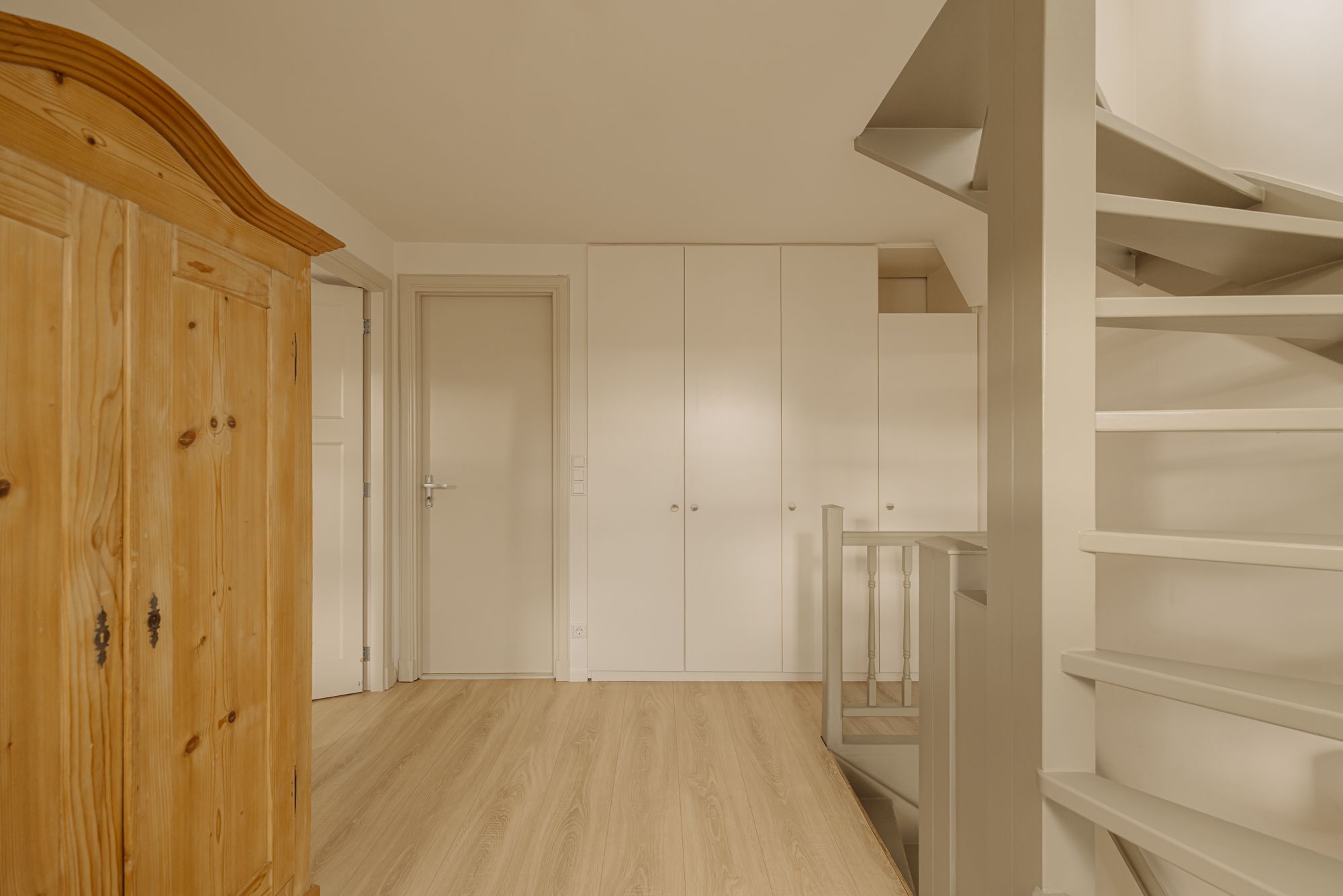 Foto 18 van Van Tuyll van Serooskerkenweg 28-3