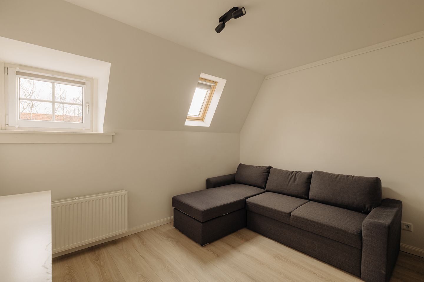 Foto 19 van Van Tuyll van Serooskerkenweg 28-3