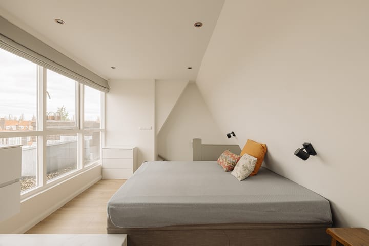 Photo 26 of Van Tuyll van Serooskerkenweg 28-3