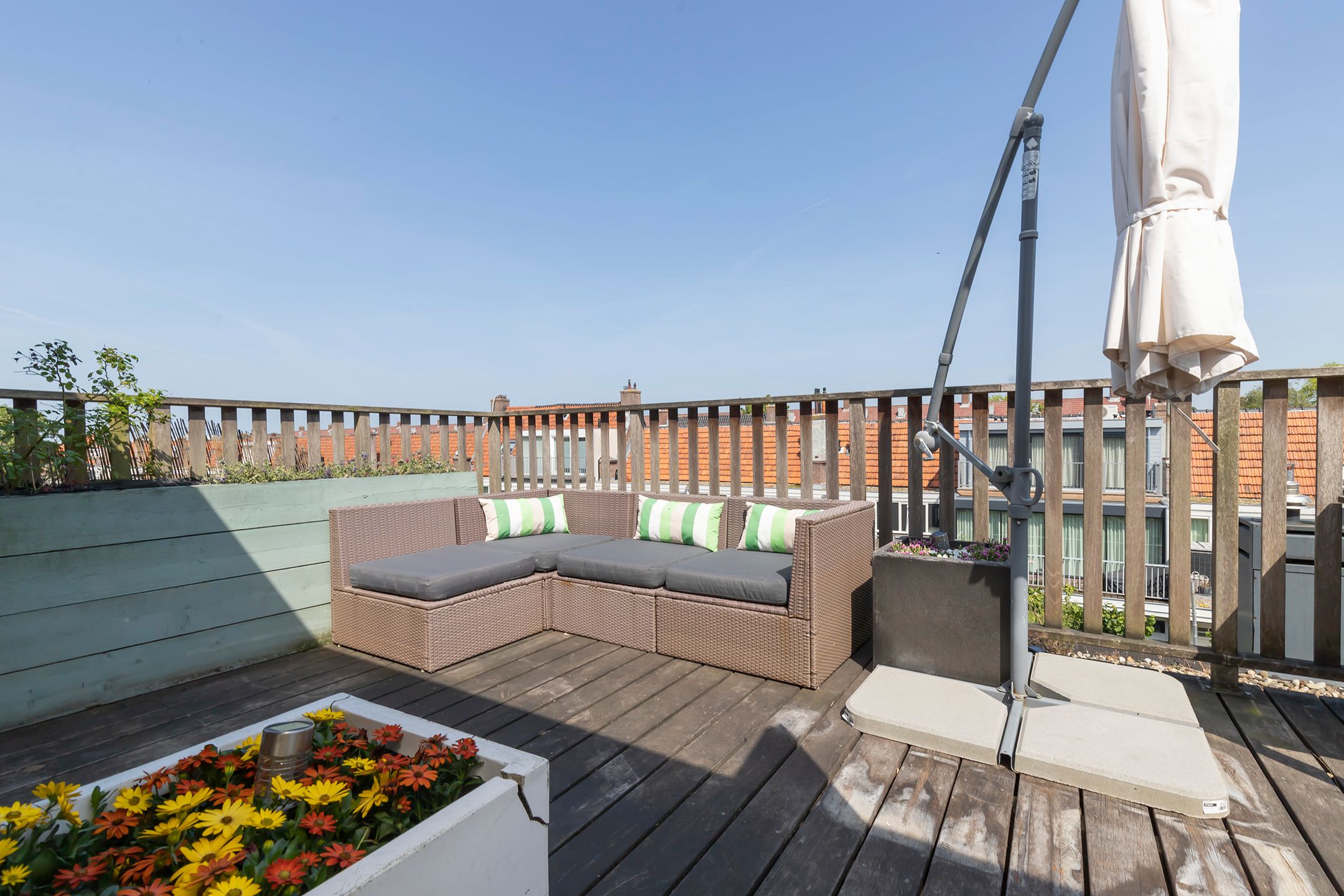 Foto 30 van Van Tuyll van Serooskerkenweg 28-3