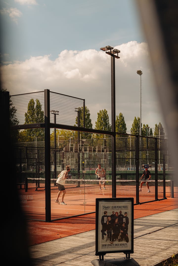 Photo 37 of Van Tuyll van Serooskerkenweg 28-3