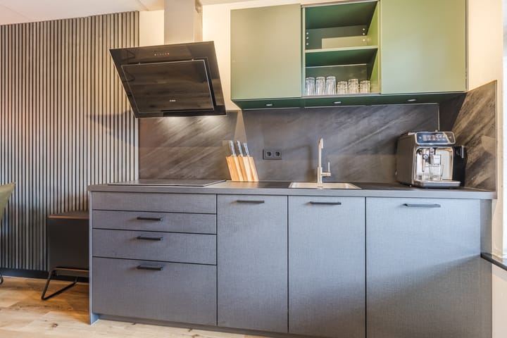 Photo 11 of Merelstraat 5-A