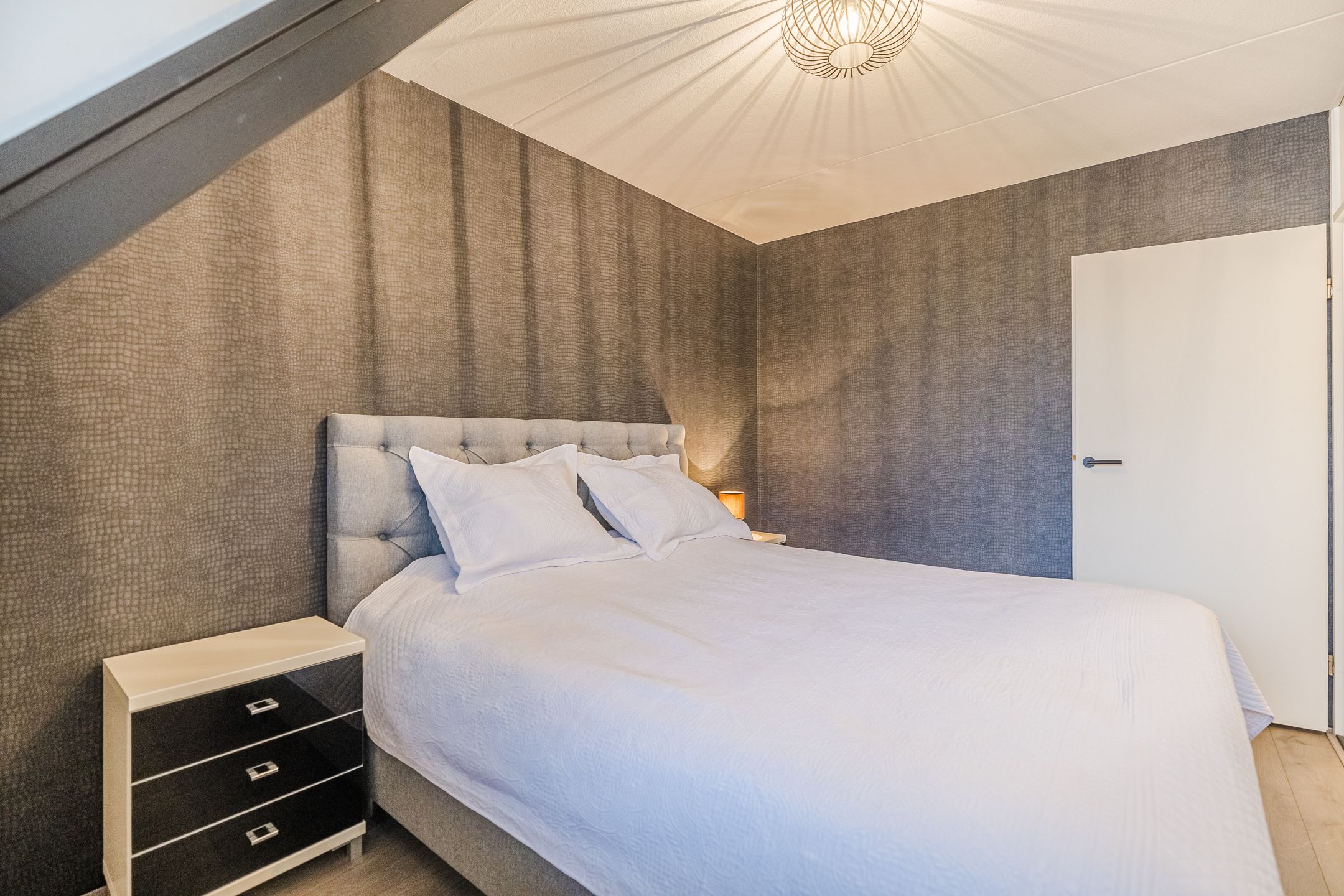 Photo 15 of Merelstraat 5-A