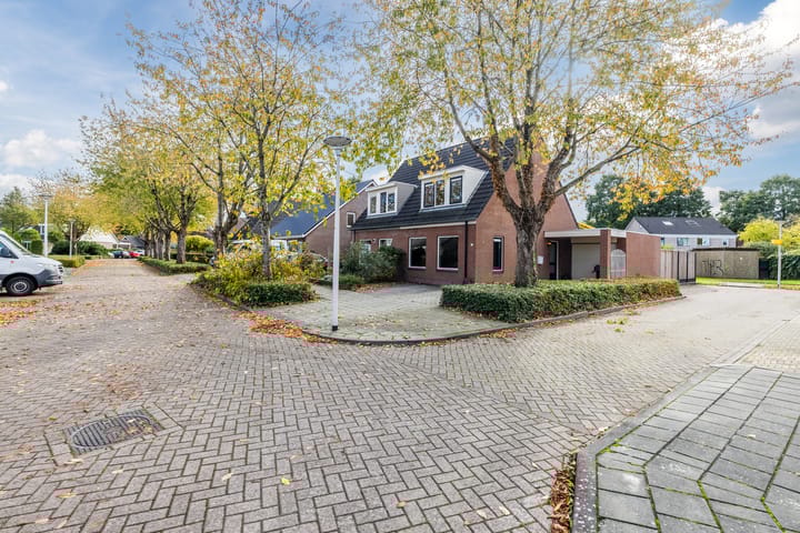 Photo 26 of Merelstraat 5-A