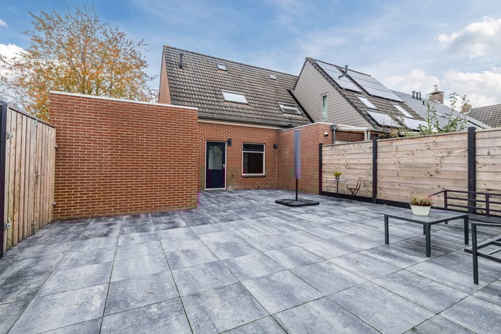 Photo 28 of Merelstraat 5-A