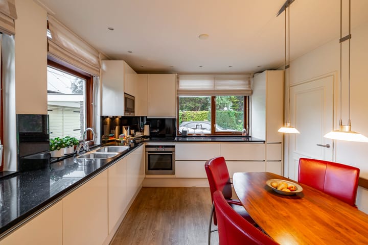 Photo 11 of Vestdijklaan 368