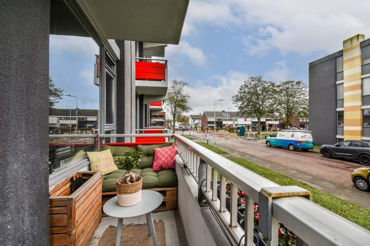 Photo 3 of Tesselschadestraat 14