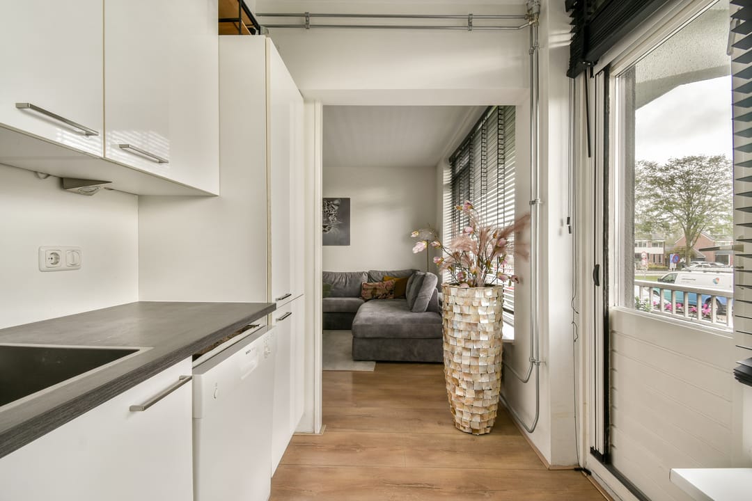 Photo 11 of Tesselschadestraat 14