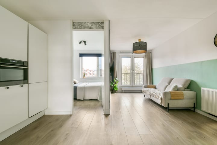 Photo 18 of Flemingstraat 98-C