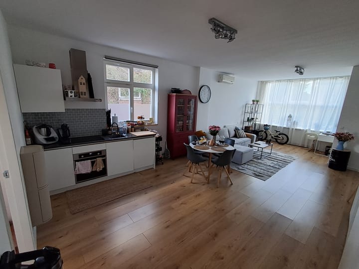 Foto 4 van Weeresteinstraat 77