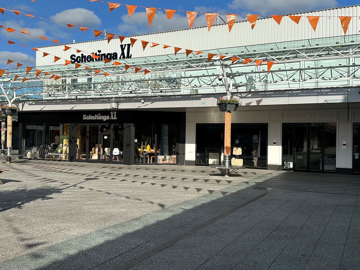 Bekijk foto 1 van Buikslotermeerplein 137