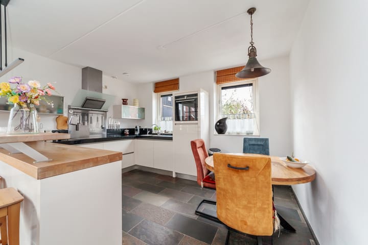 Photo 11 of Waterweegbree 34