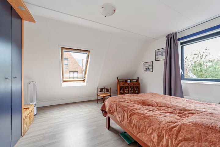 Photo 15 of Waterweegbree 34