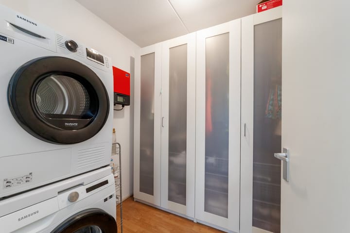 Photo 18 of Waterweegbree 34