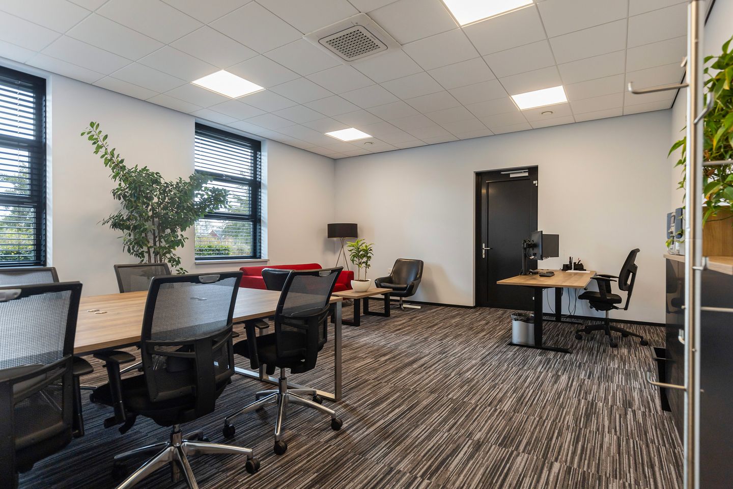 Bekijk foto 3 van Laan van de Maagd 145