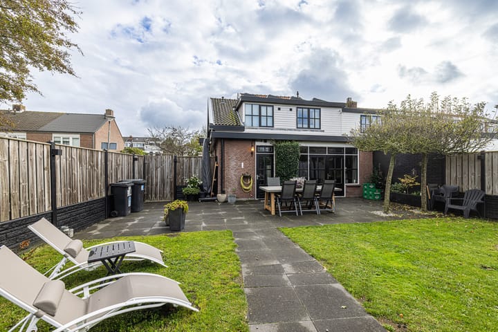 Photo 4 of Piet Heinstraat 23