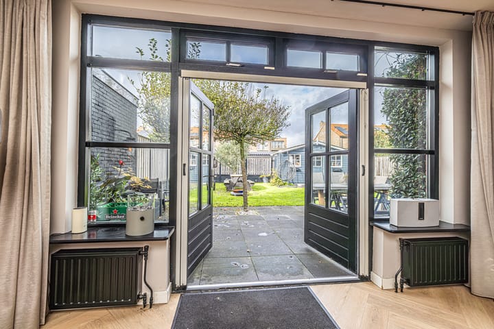 Photo 18 of Piet Heinstraat 23