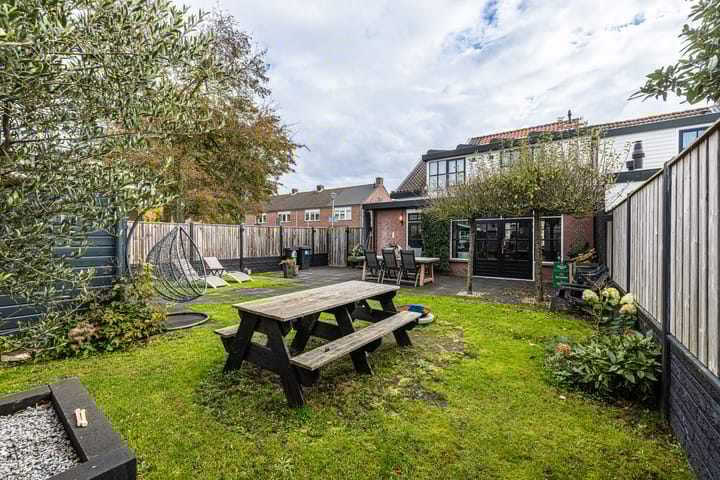 Photo 34 of Piet Heinstraat 23