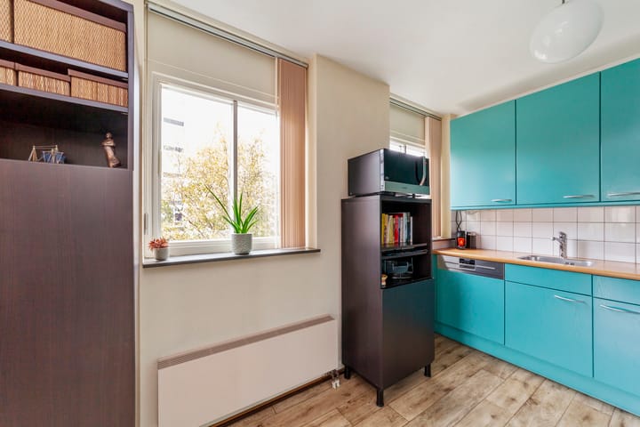 Photo 8 of Louis Davidsstraat 86