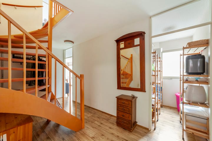 Photo 11 of Louis Davidsstraat 86