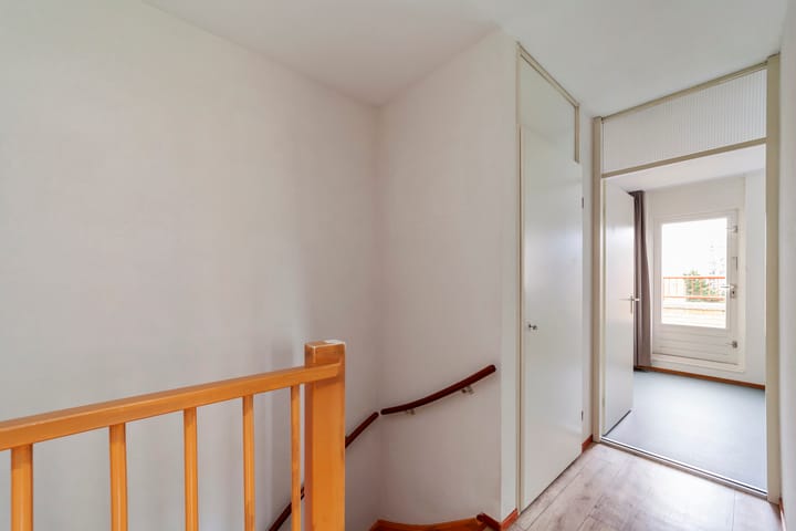 Photo 12 of Louis Davidsstraat 86